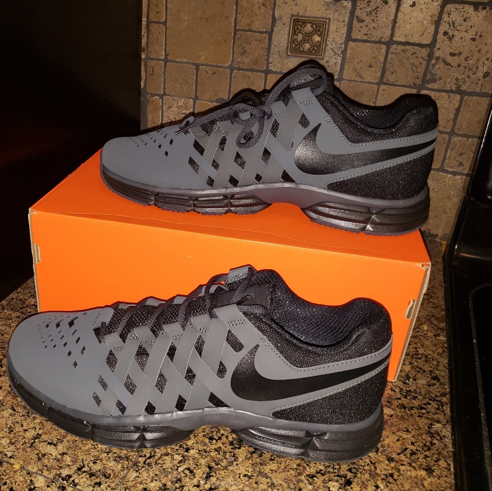 Nike lunar fingertrap TR 898066-010 sz 11.5